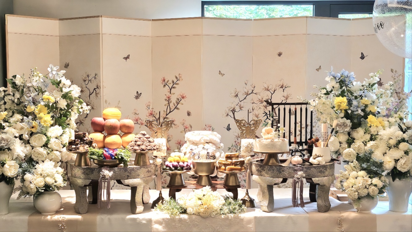 워커힐 명월관 백자